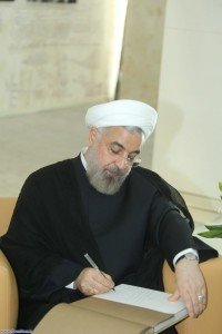 153958